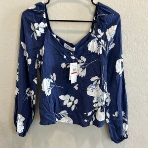 Tinsel Petite Long Sleeve Top